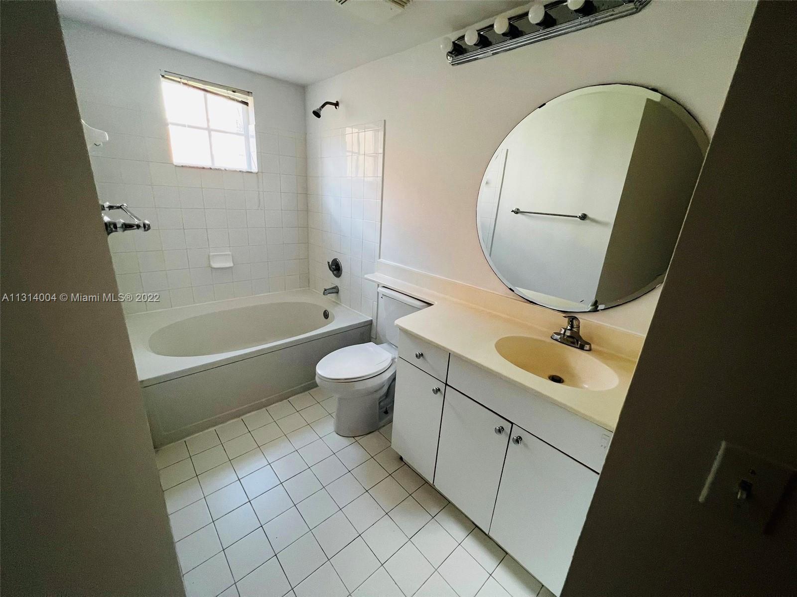 PORTO BELLAGIO CONDO - Residential Lease