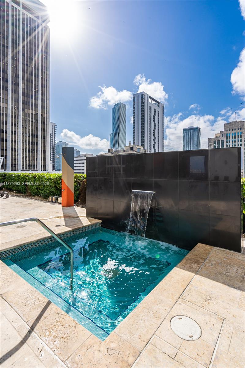 50 BISCAYNE CONDO - Residential