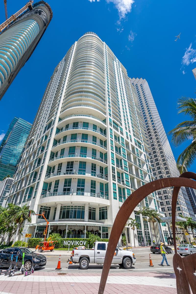 MET 1 CONDO - Residential