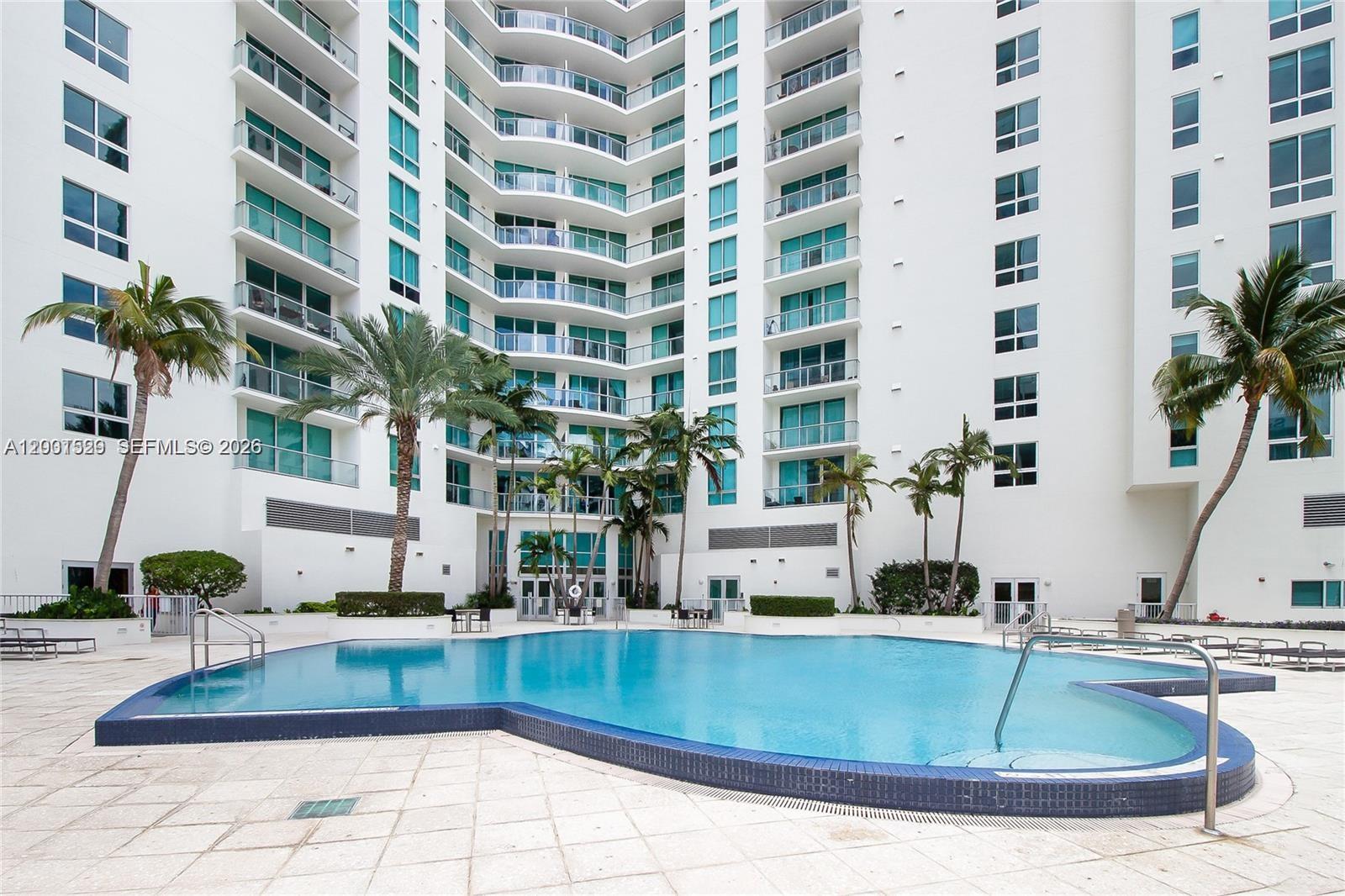 MET 1 CONDO - Residential