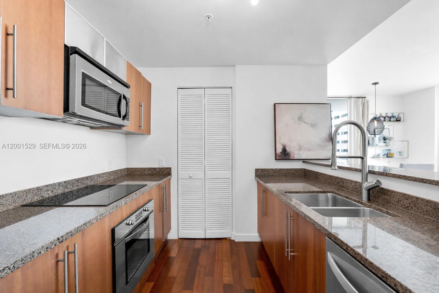 300 S Biscayne Blvd T-2416