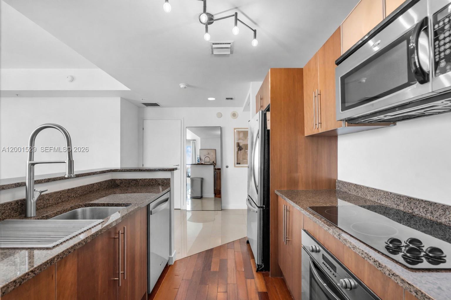 300 S Biscayne Blvd T-2416