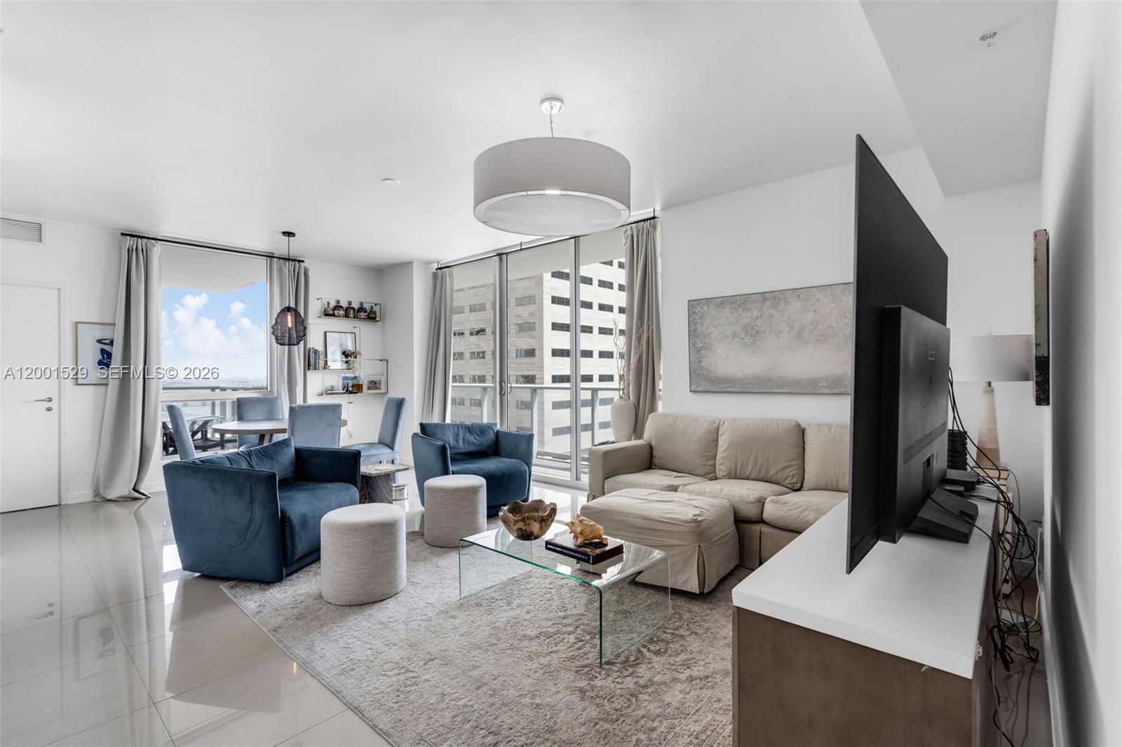 MET 1 CONDO - Residential