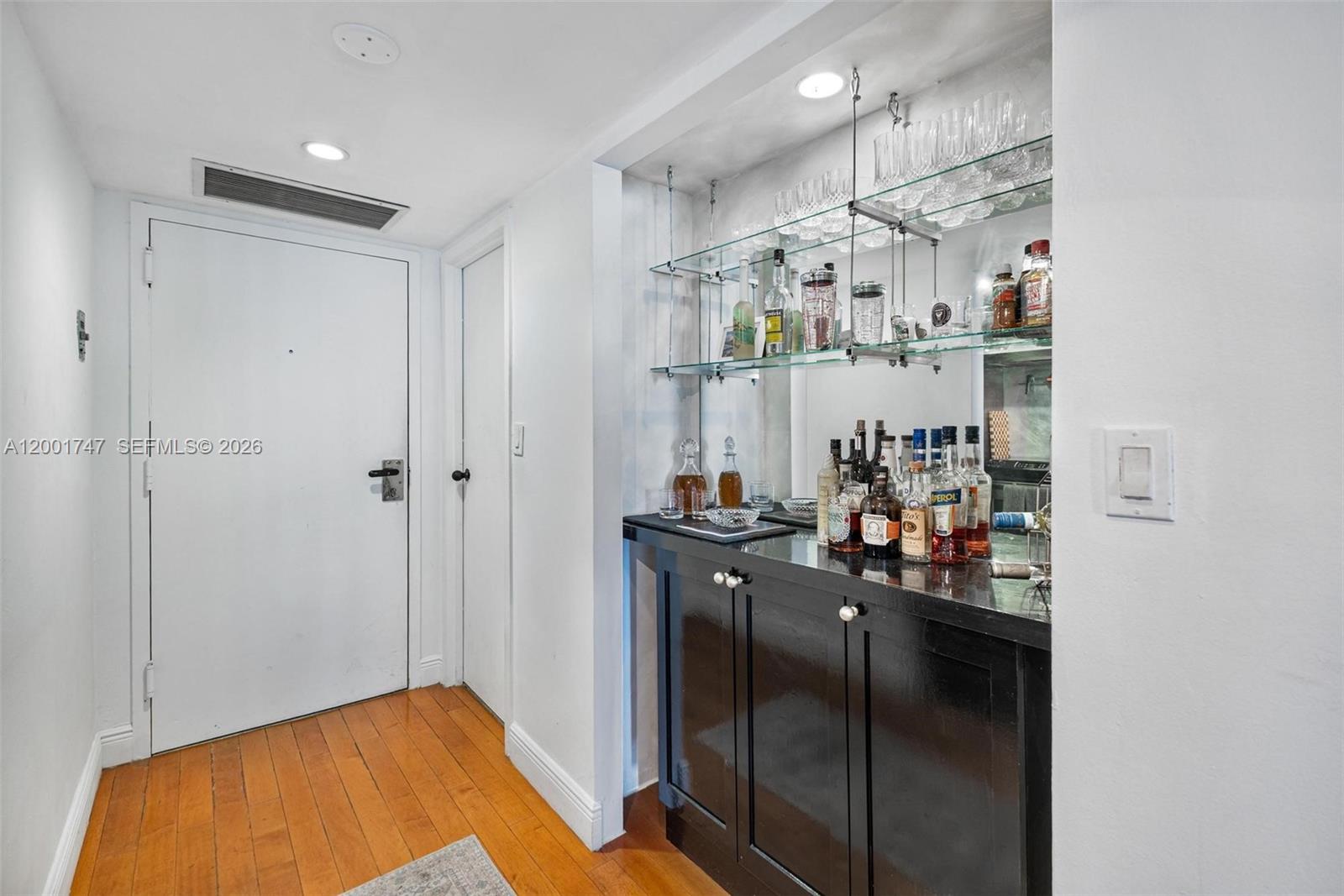 VENETIA CONDO - Residential