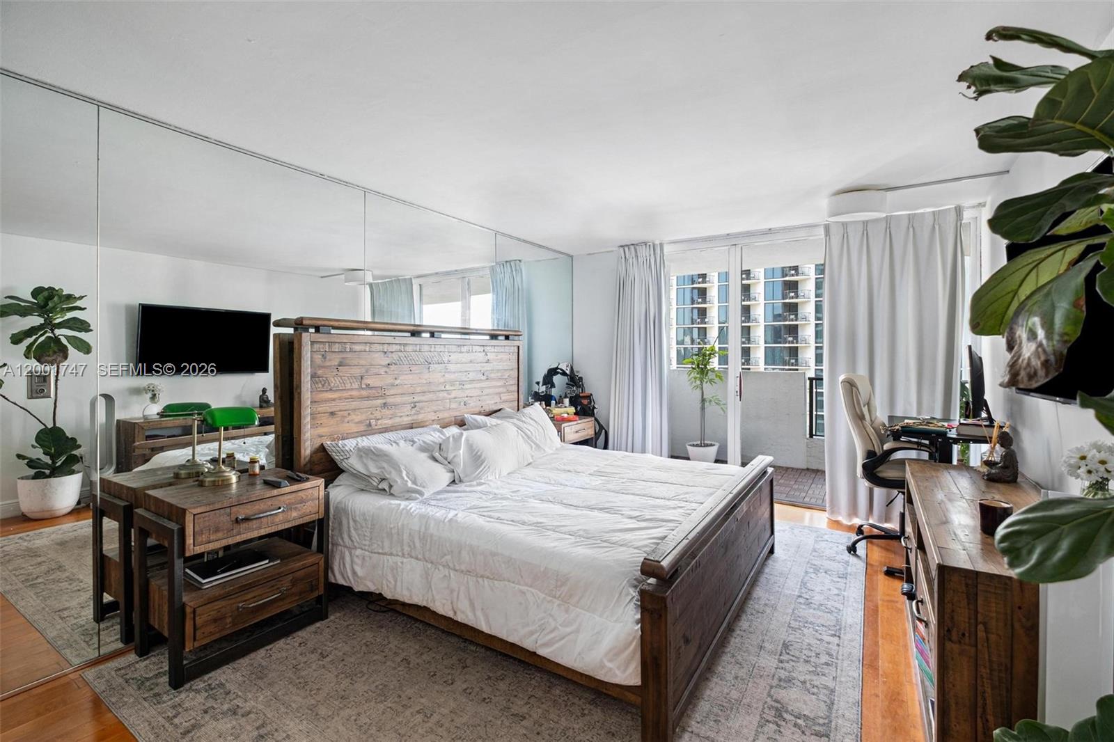 VENETIA CONDO - Residential