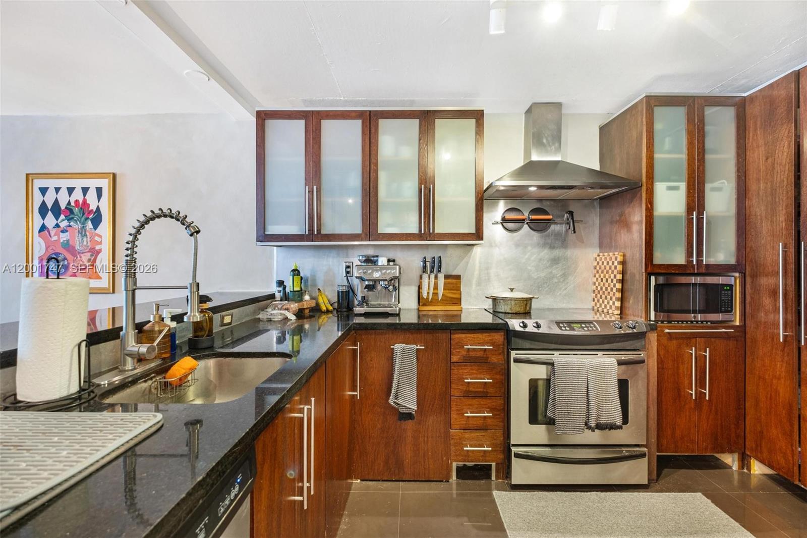 VENETIA CONDO - Residential