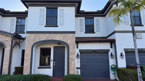 10348 W 33rd Ln 10348 Hialeah FL 33018