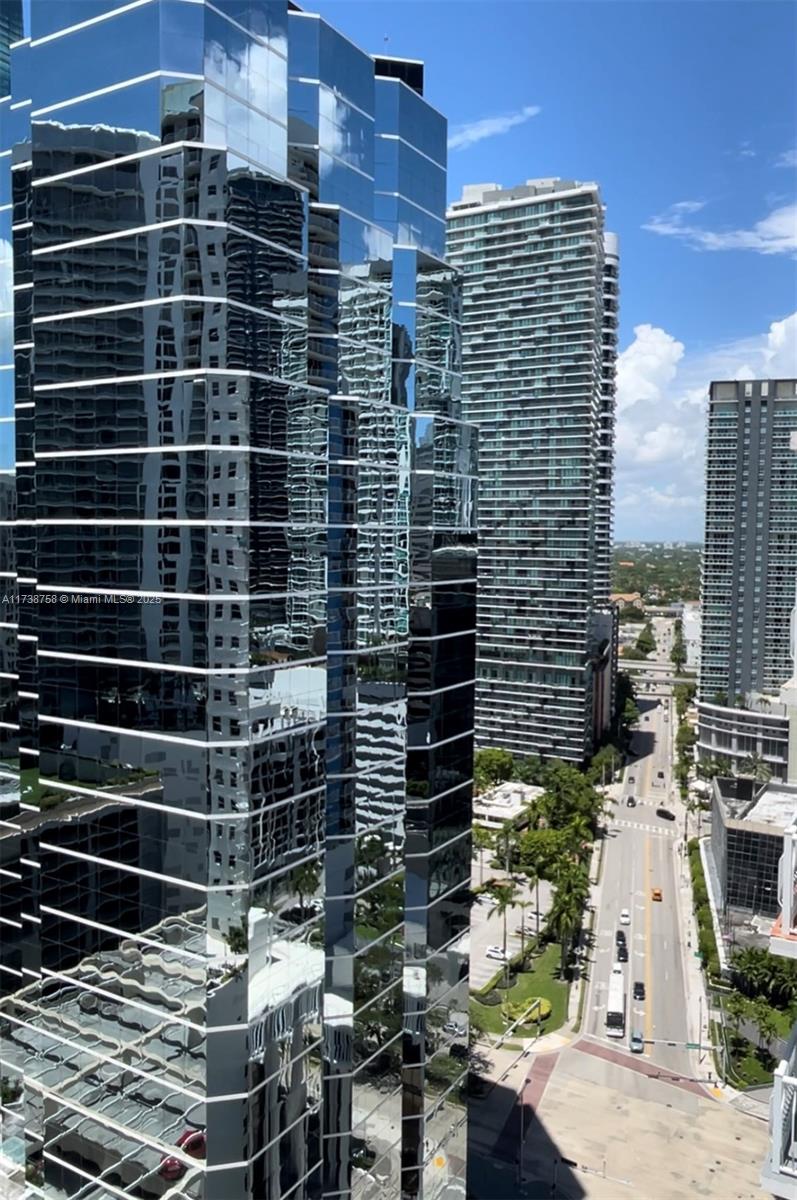THE CLUB AT BRICKELL BAY - Residential