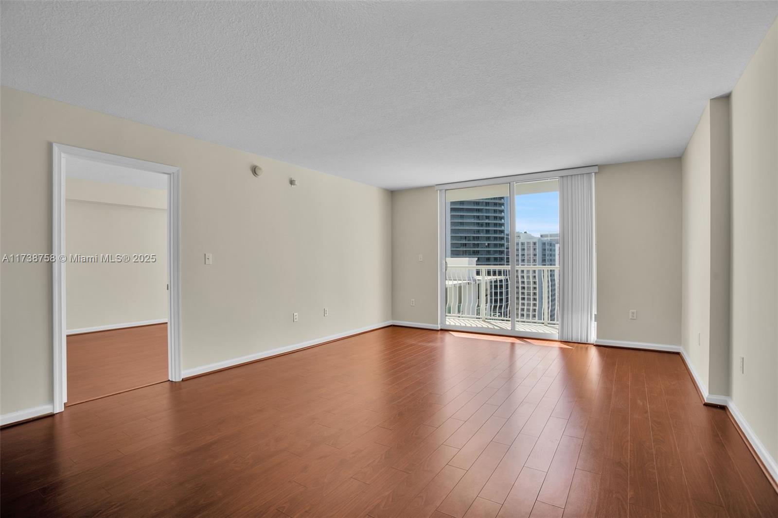 THE CLUB AT BRICKELL BAY - Residential