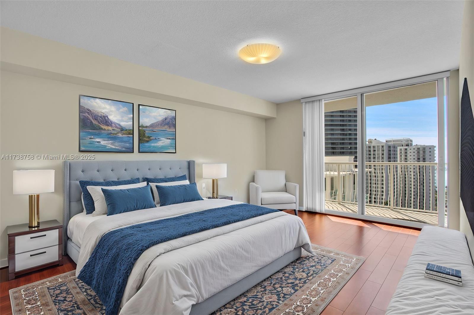 THE CLUB AT BRICKELL BAY - Residential