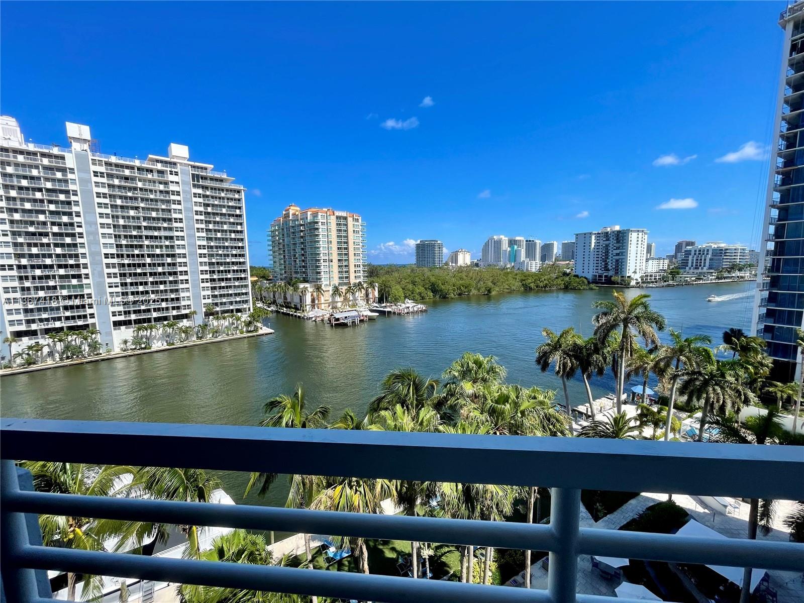 Property for Sale at 2670 E Sunrise Blvd 722, Fort Lauderdale, Broward County, Florida - Bedrooms: 1 
Bathrooms: 1  - $160,000