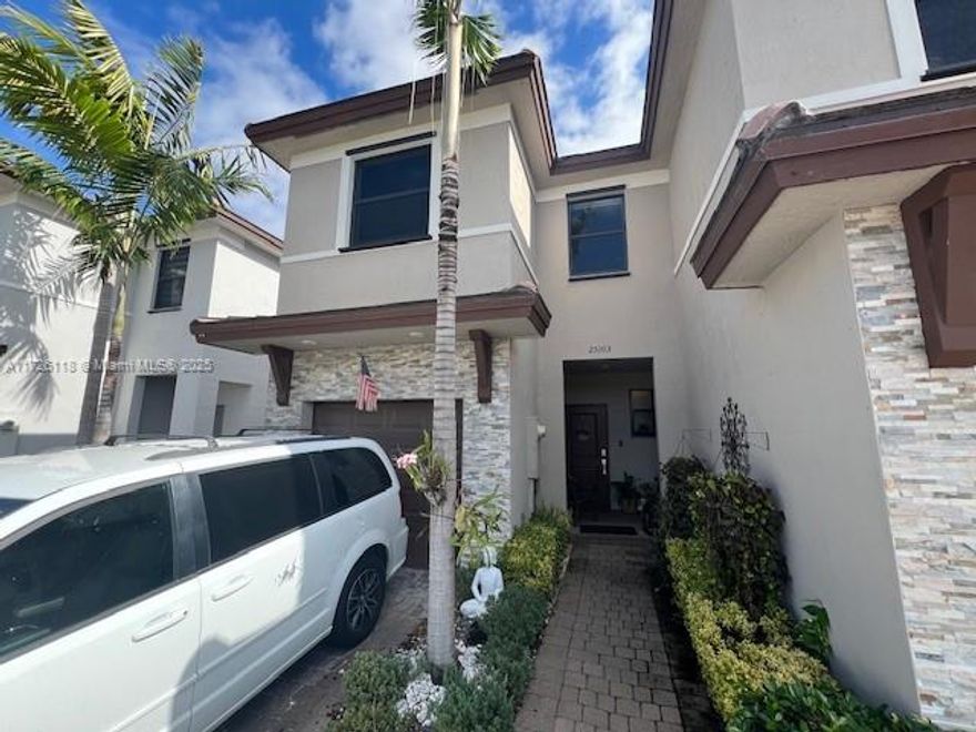 This one won't last! Best kept Twin Home in the beautiful community of Campo Bello! This townhome boasts a huge back yard with a covered terrace and outdoor kitchen. Great for entertaining and family gatherings.  Just around the corner from the Turnpike, three minutes from Black Point Marina/Grill. Let's make this your new home today!
