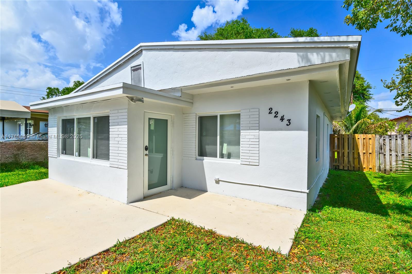 Property for Sale at 2243 Greene St, Hollywood, Broward County, Florida - Bedrooms: 3 
Bathrooms: 2  - $489,999