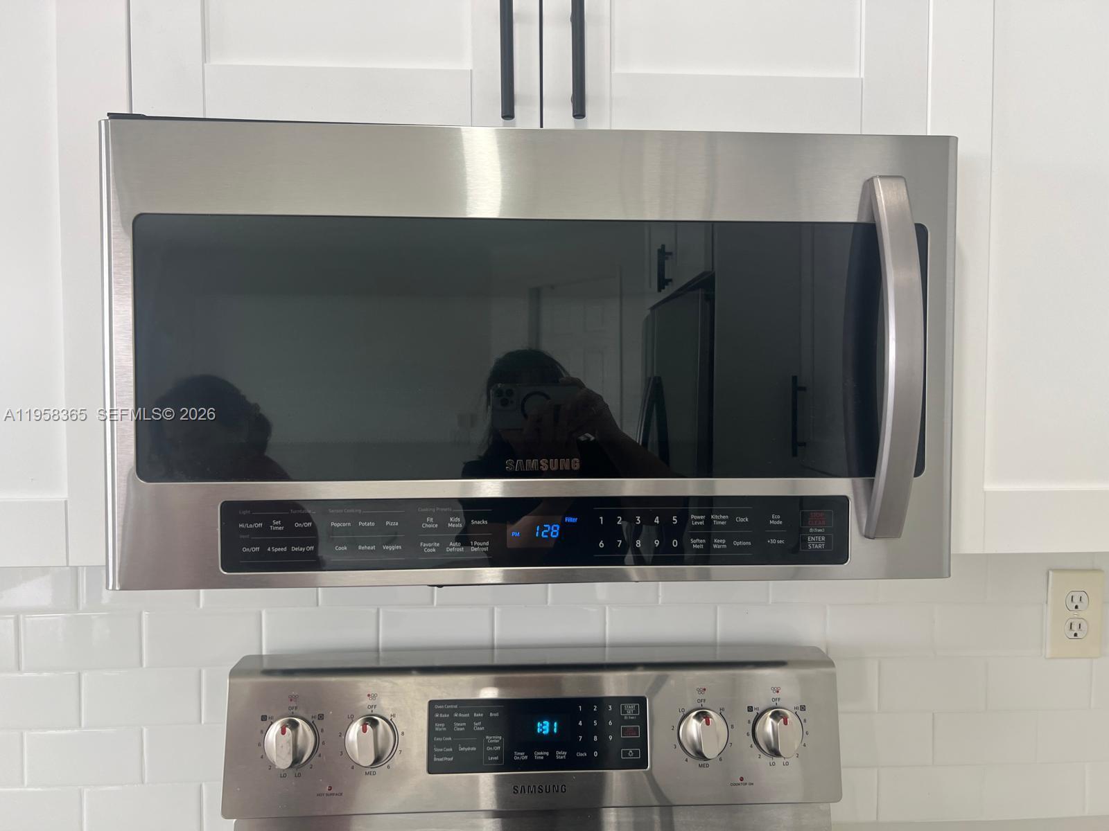 ISLANDS AT DORAL 1ST ADDN - Residential