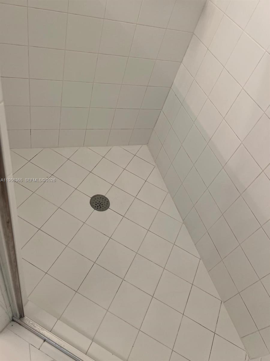 ISLANDS AT DORAL 1ST ADDN - Residential