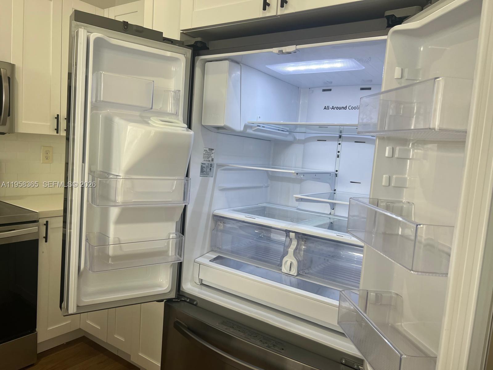 ISLANDS AT DORAL 1ST ADDN - Residential