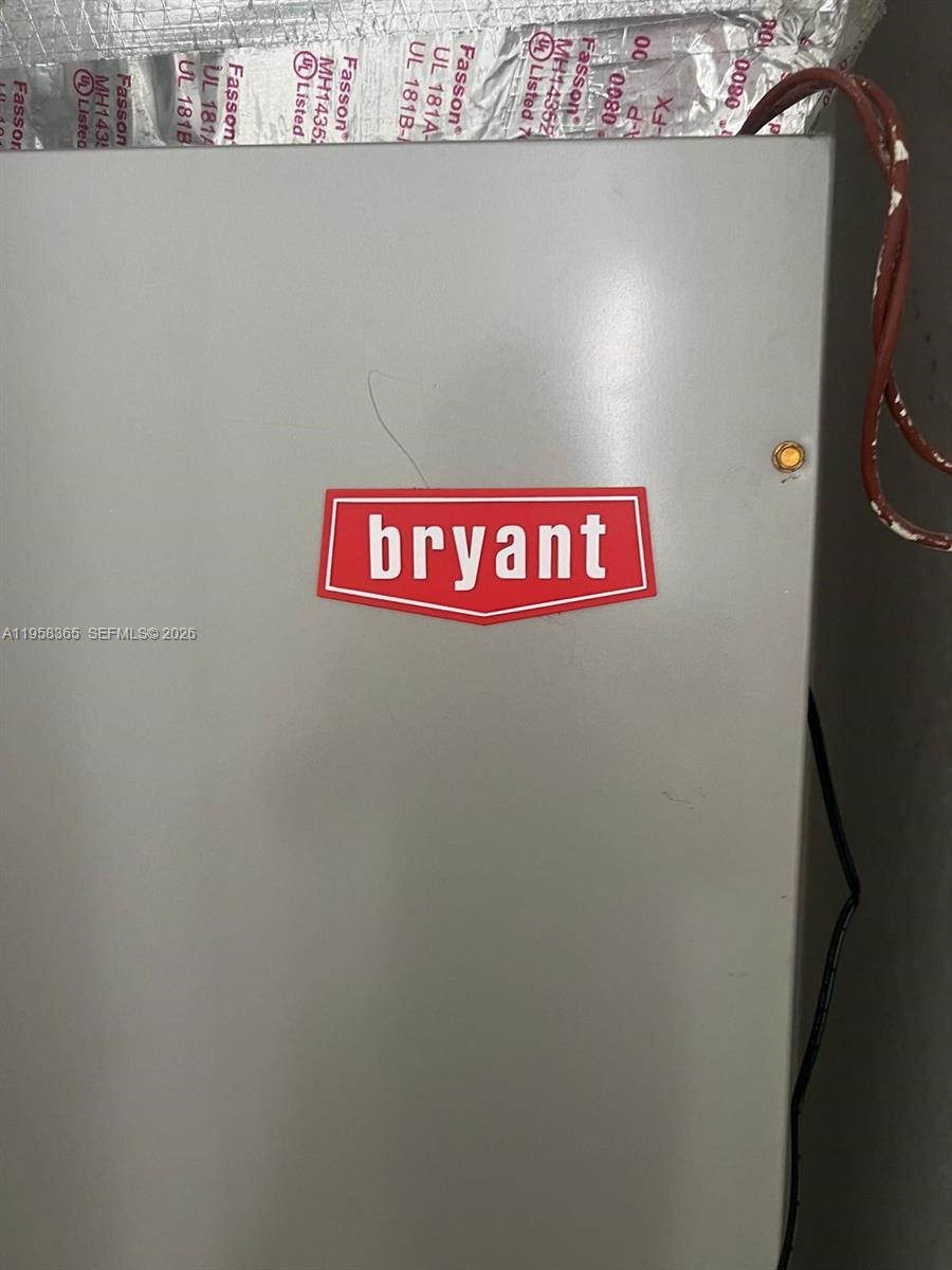 ISLANDS AT DORAL 1ST ADDN - Residential