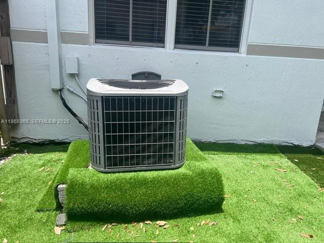 ISLANDS AT DORAL 1ST ADDN - Residential