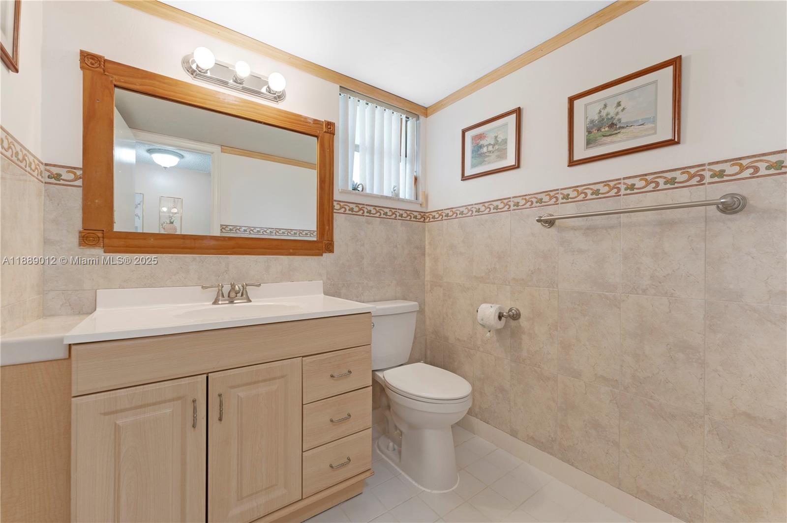 MEADOWBROOK LAKES CONDO - Residential