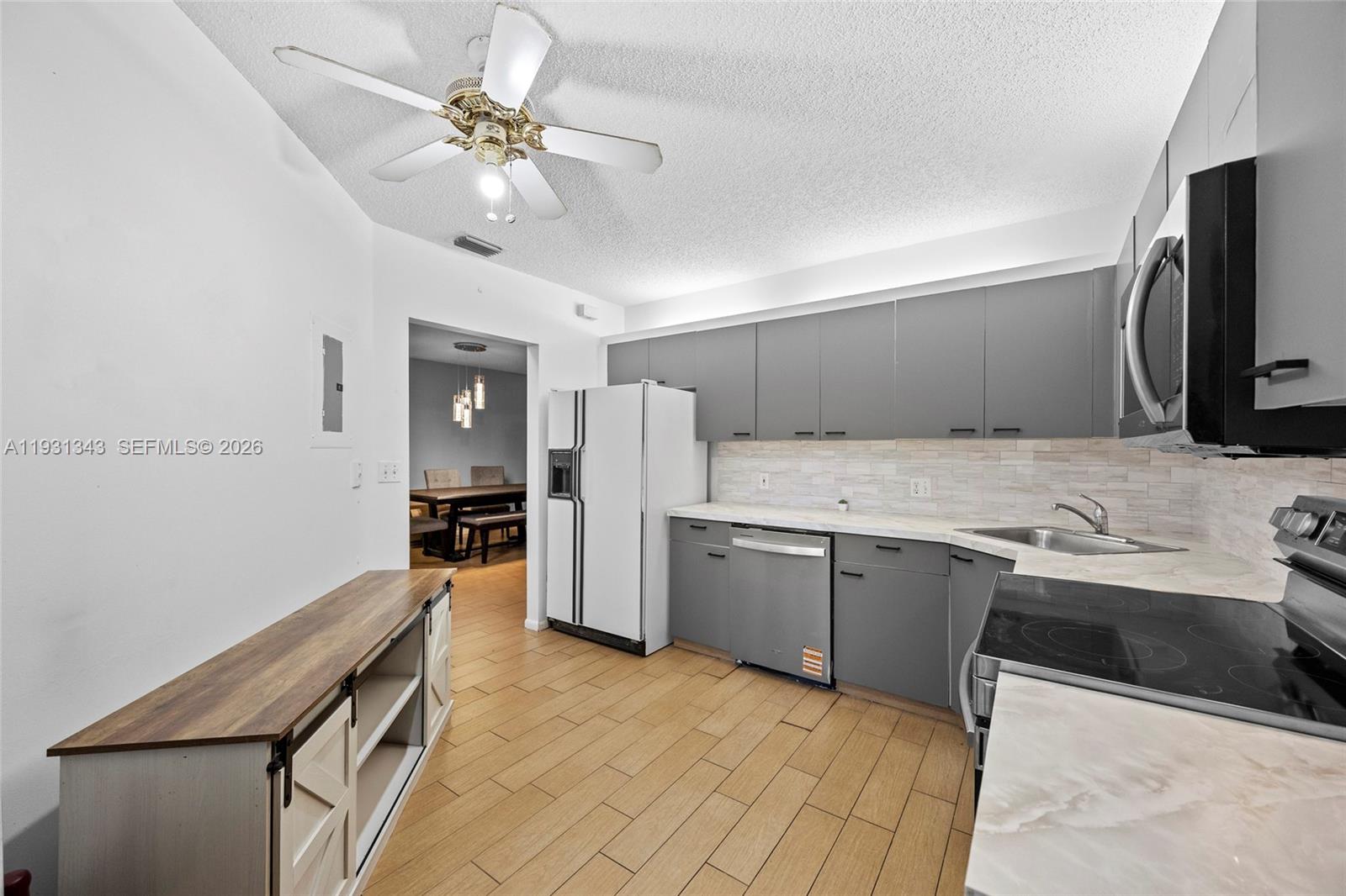 BAYPORT VILLAGE D CONDO - Residential