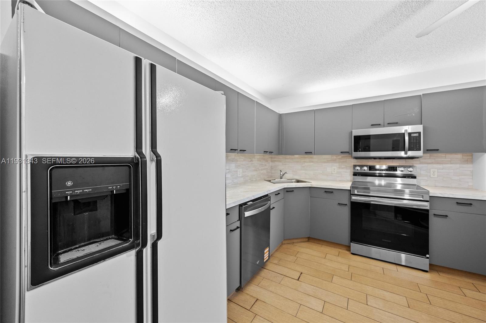 BAYPORT VILLAGE D CONDO - Residential