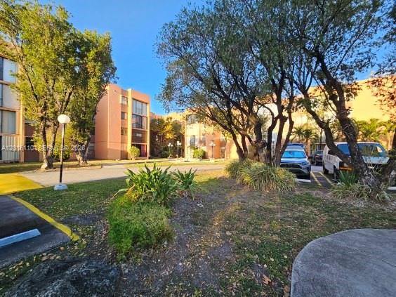 VERSIALLES GARDENS II CON - Residential