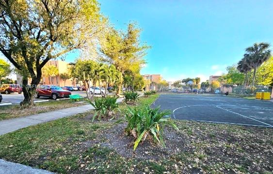 VERSIALLES GARDENS II CON - Residential