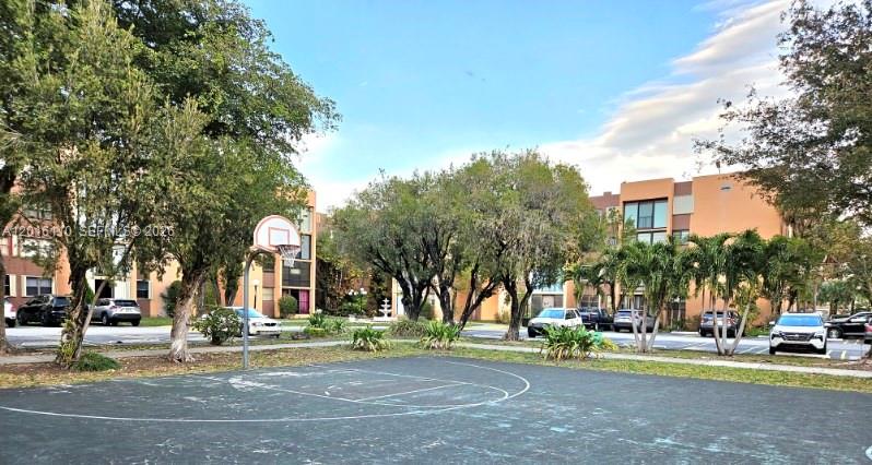 VERSIALLES GARDENS II CON - Residential