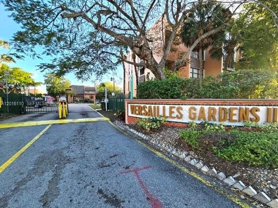 VERSIALLES GARDENS II CON - Residential