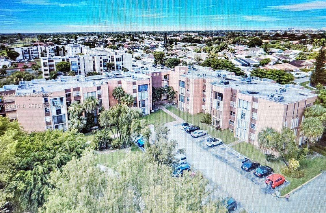 VERSIALLES GARDENS II CON - Residential