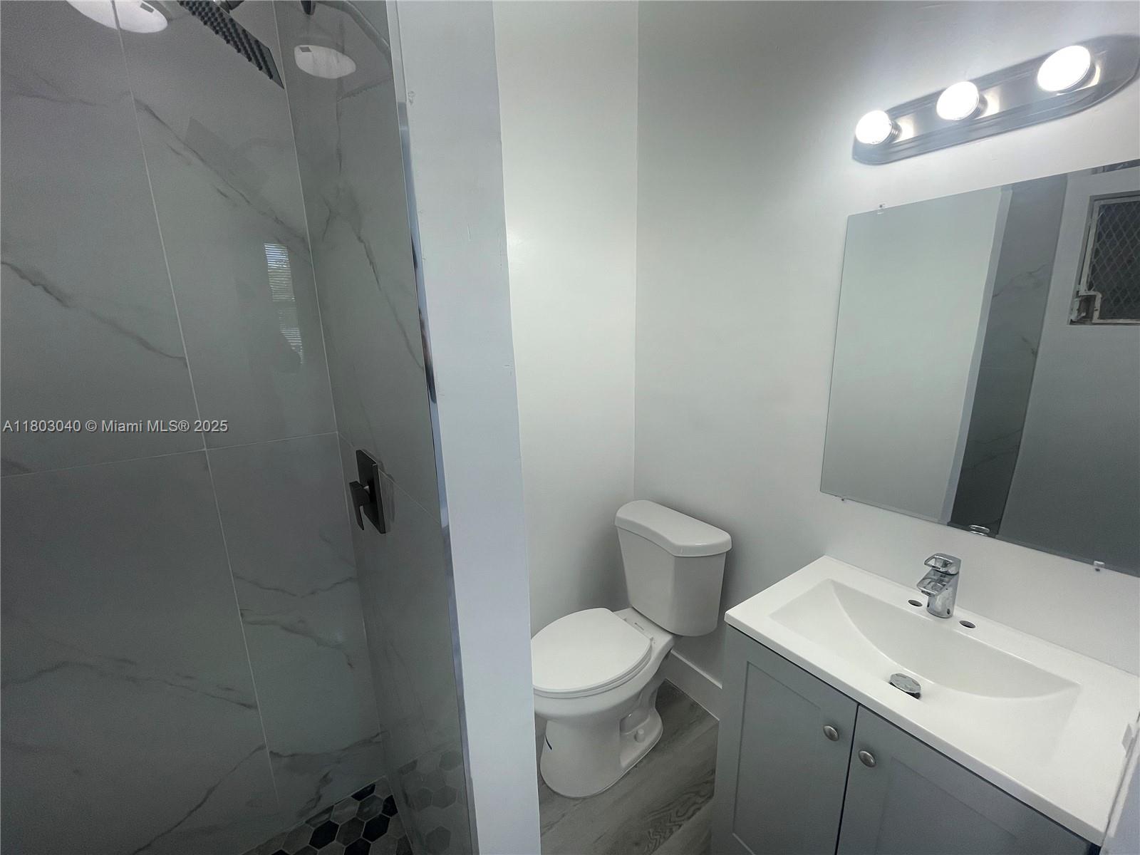 HOLLYWOOD SOUTH SIDE ADD - Residential Lease
