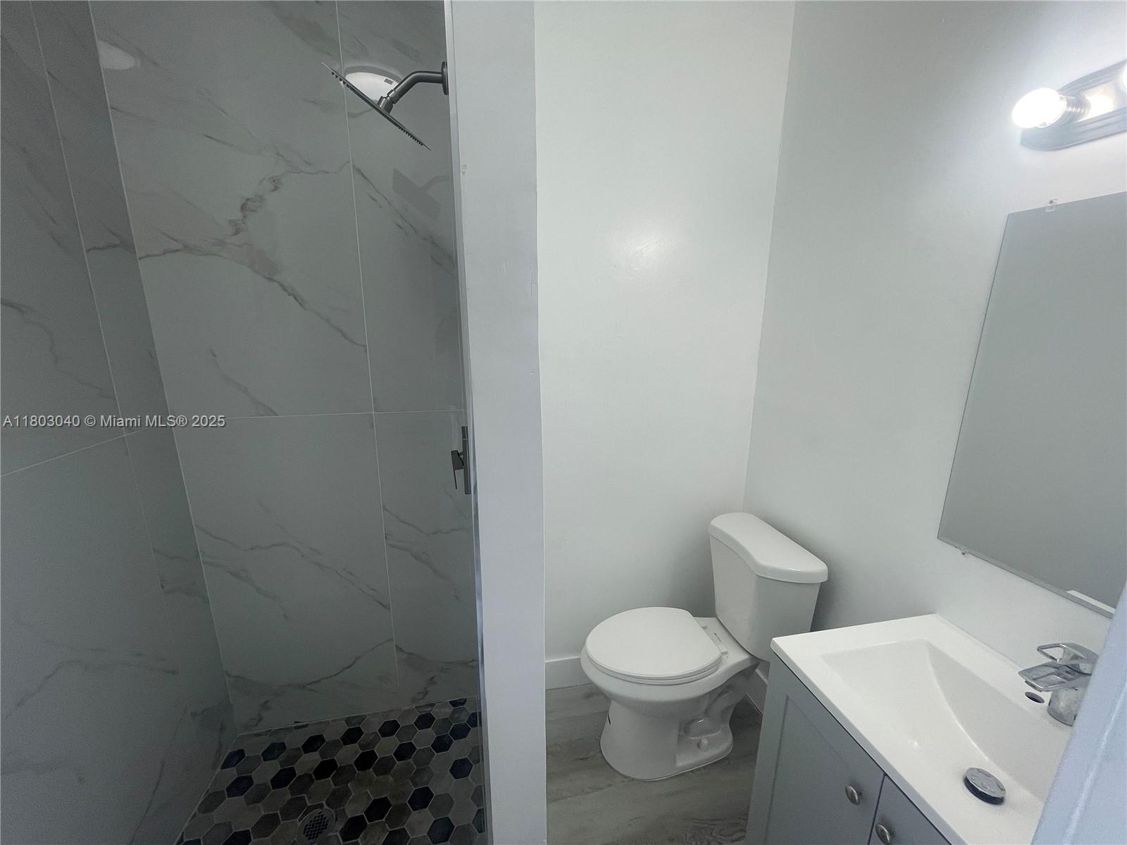 HOLLYWOOD SOUTH SIDE ADD - Residential Lease