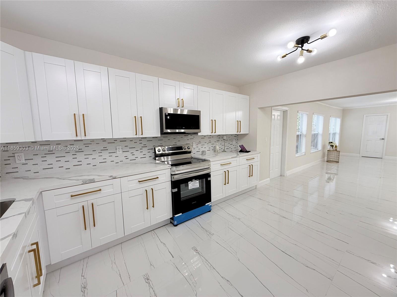 LINCOLN HEIGHTS RESUB - Residential