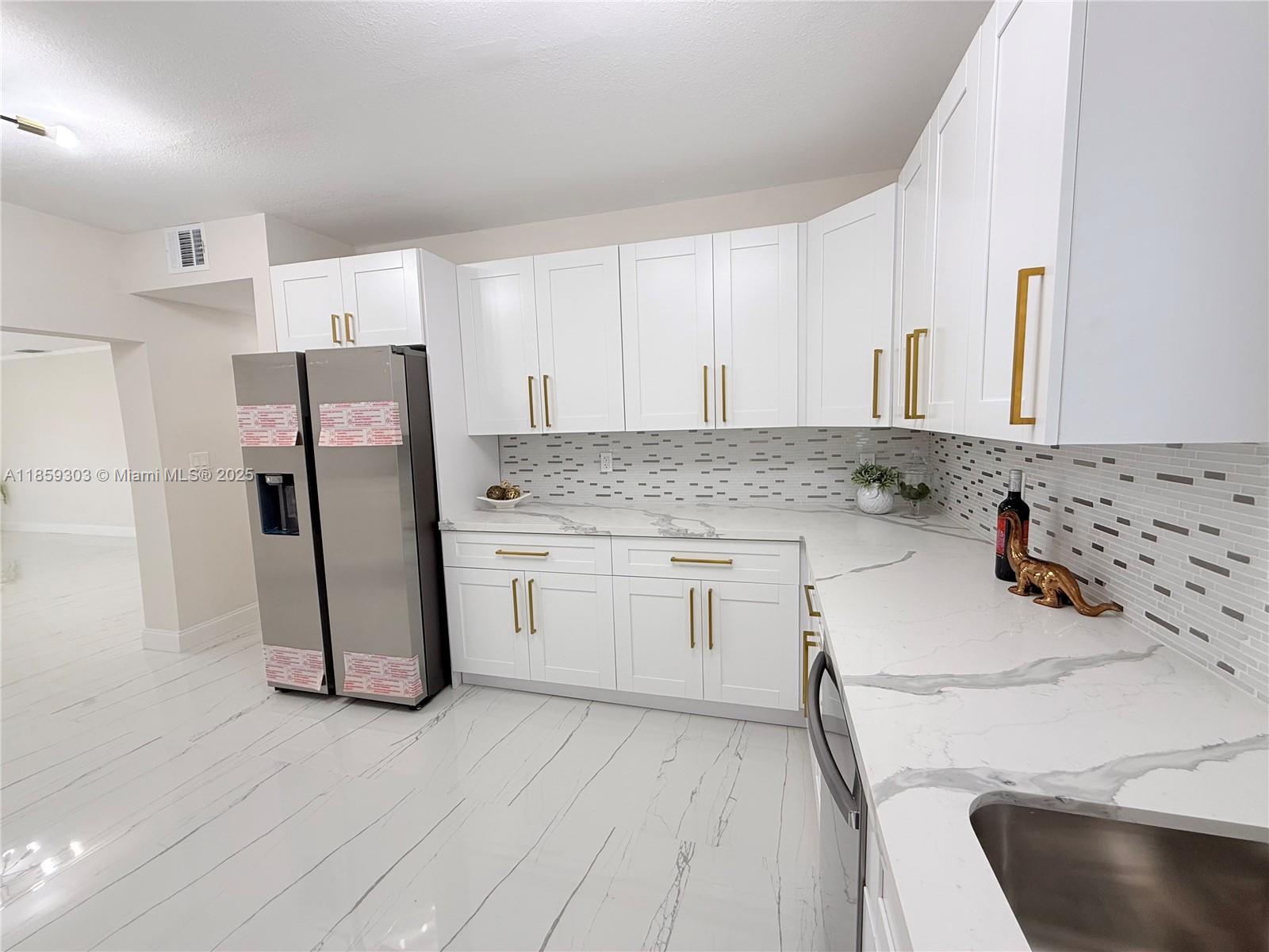 LINCOLN HEIGHTS RESUB - Residential