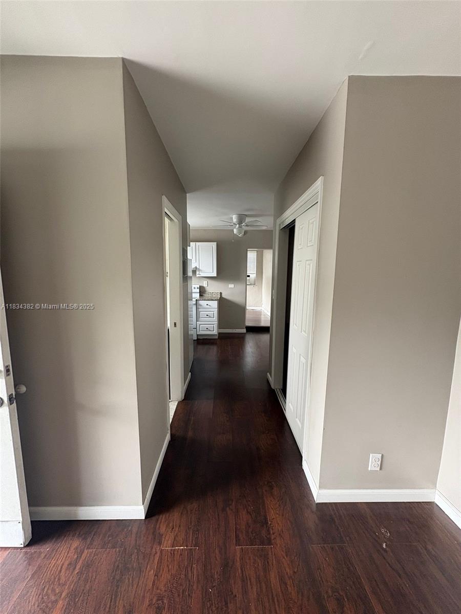 812 SW 19 ST 2