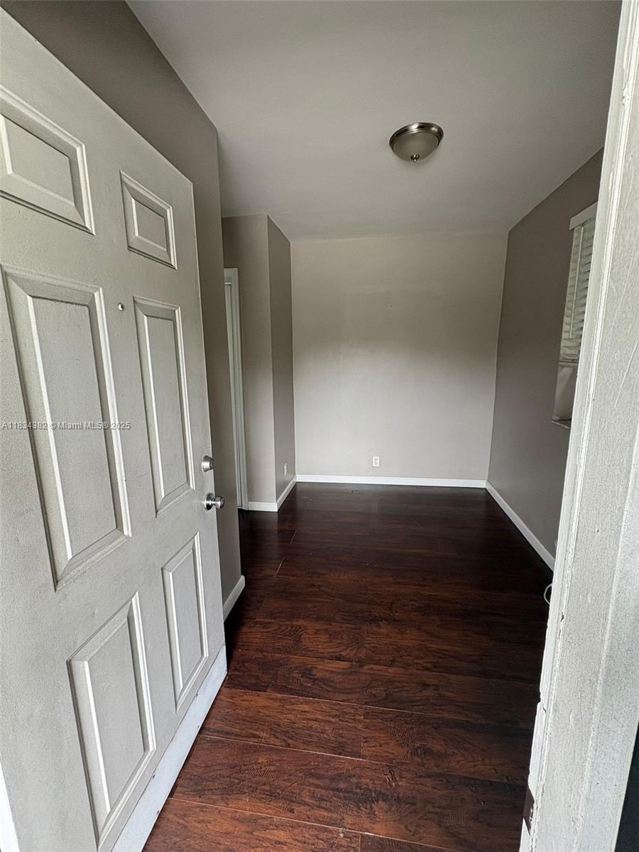 812 SW 19 ST 2