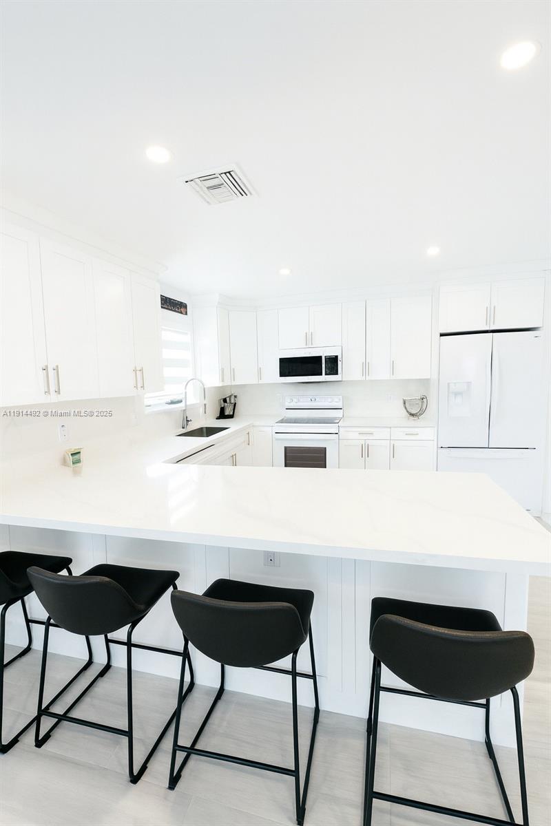 KEY LARGO OCEAN RESORT CO - Residential