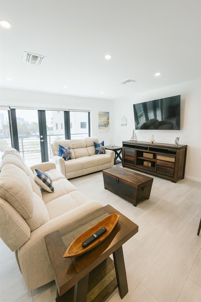 KEY LARGO OCEAN RESORT CO - Residential