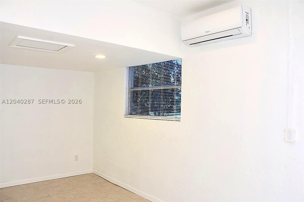 Photo of Margate, FL 33068 (MLS # A12040287)