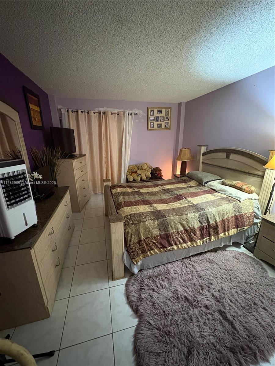 MANORS OF INVERRARY I-1 - Residential