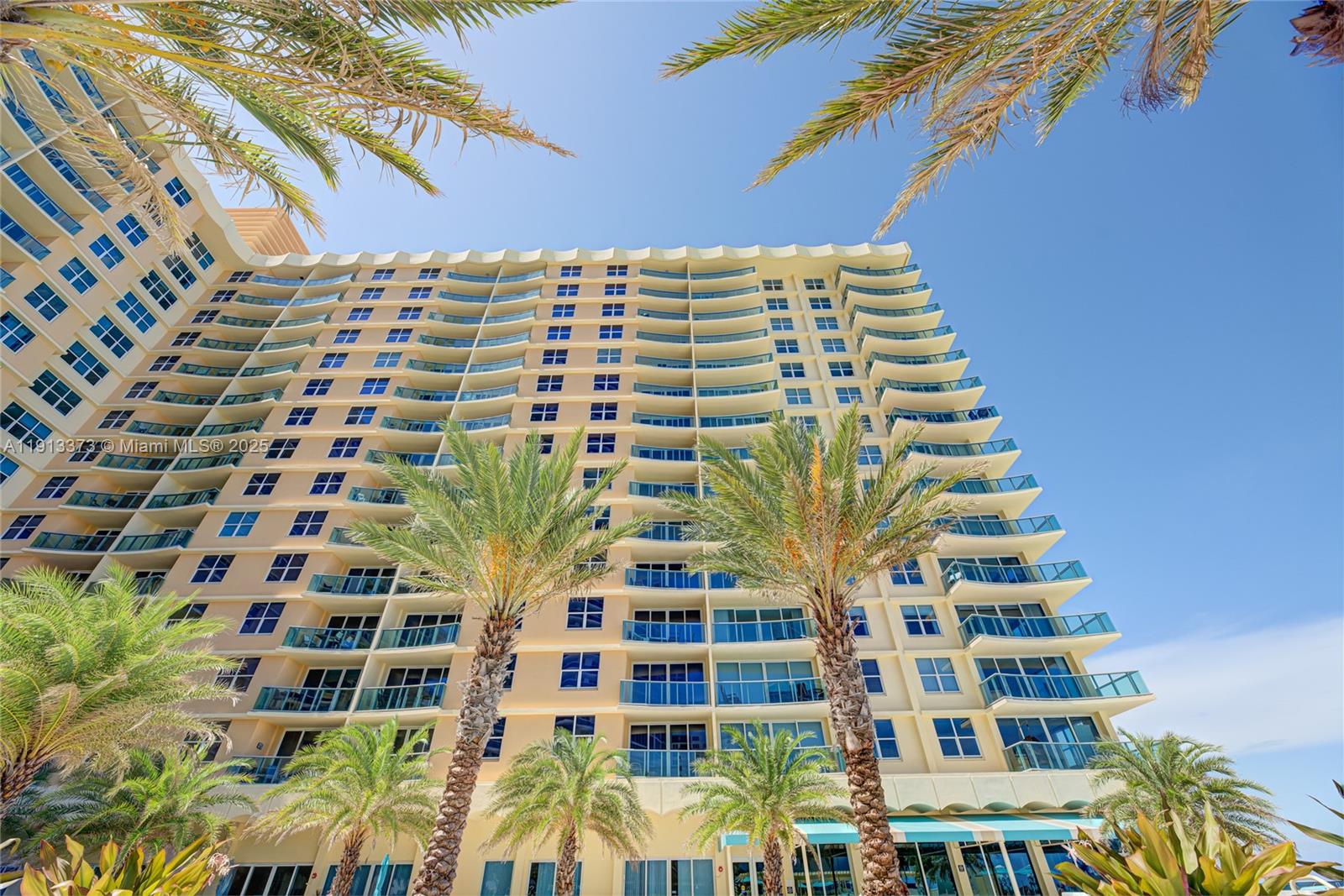 WAVE CONDO - Residential Lease