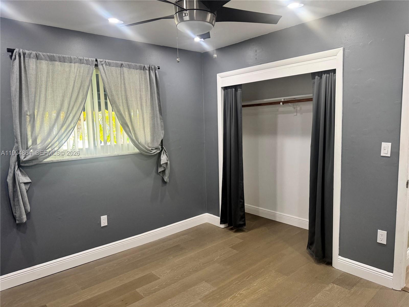 SNAPPER CREEK ESTATES SEC - Residential