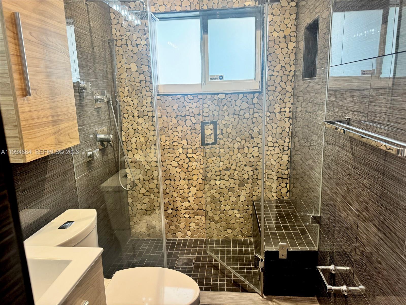 SNAPPER CREEK ESTATES SEC - Residential