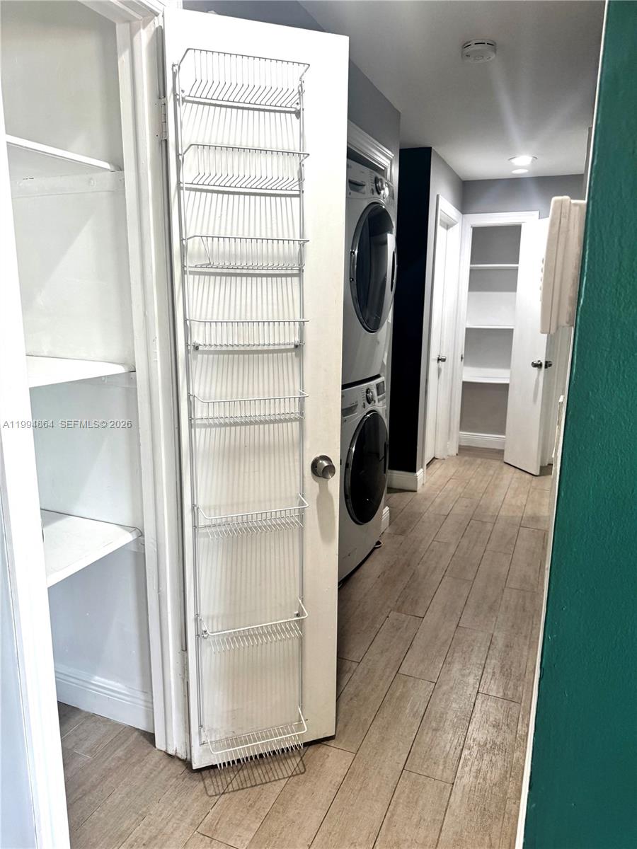 SNAPPER CREEK ESTATES SEC - Residential