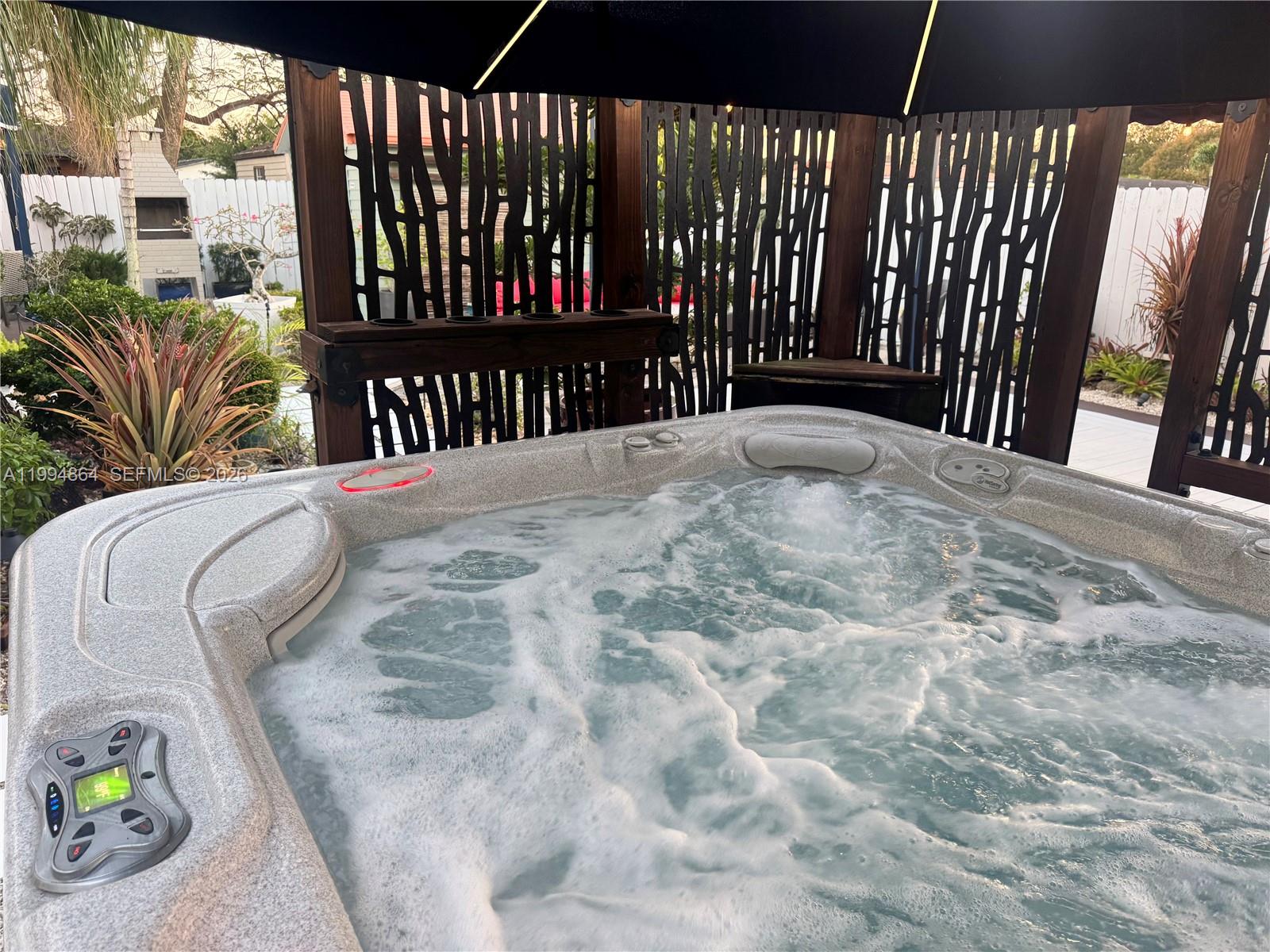 SNAPPER CREEK ESTATES SEC - Residential