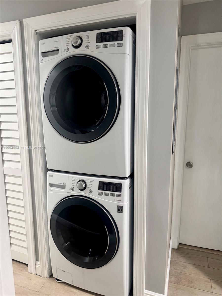 SNAPPER CREEK ESTATES SEC - Residential