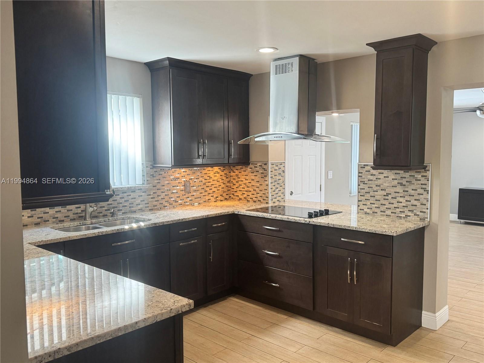 SNAPPER CREEK ESTATES SEC - Residential