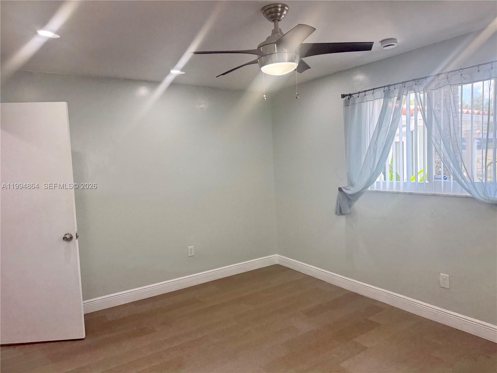 SNAPPER CREEK ESTATES SEC - Residential