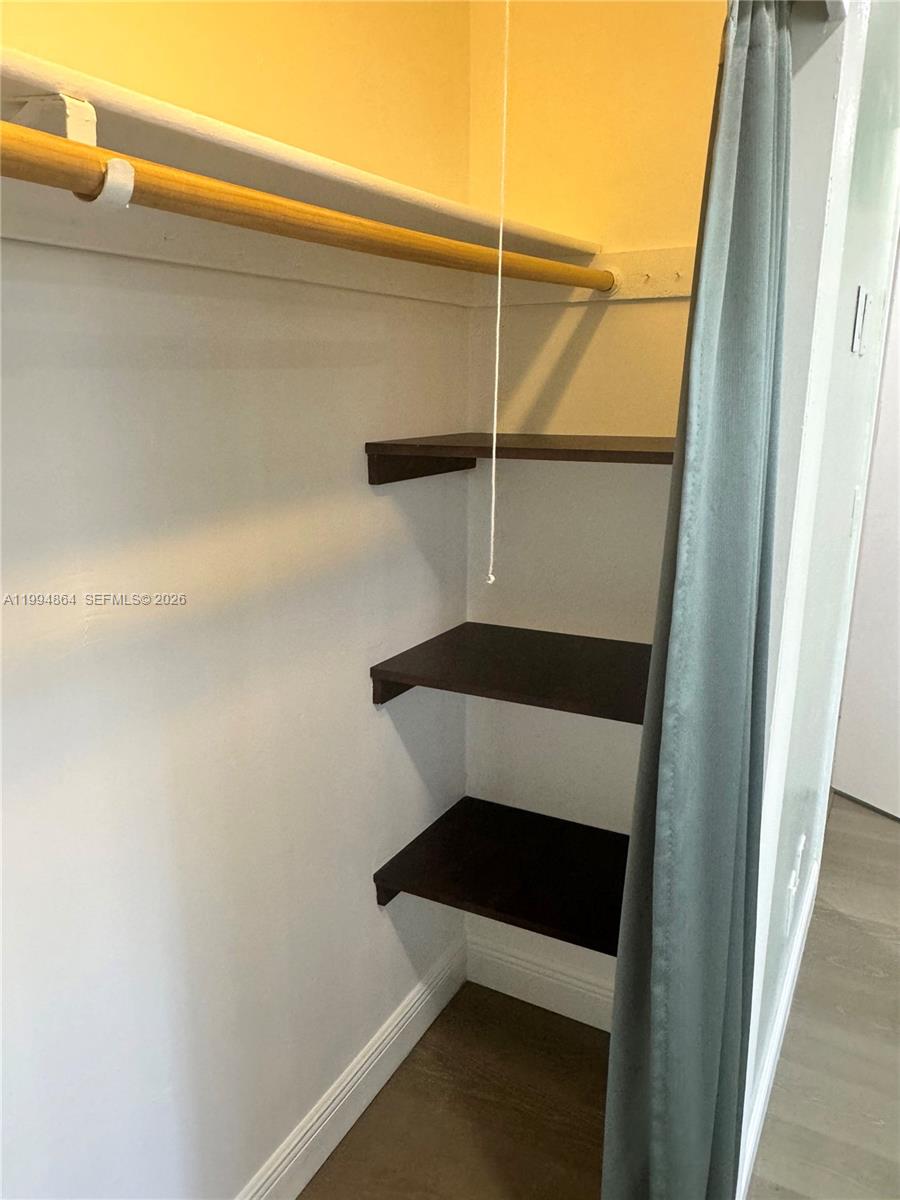 SNAPPER CREEK ESTATES SEC - Residential