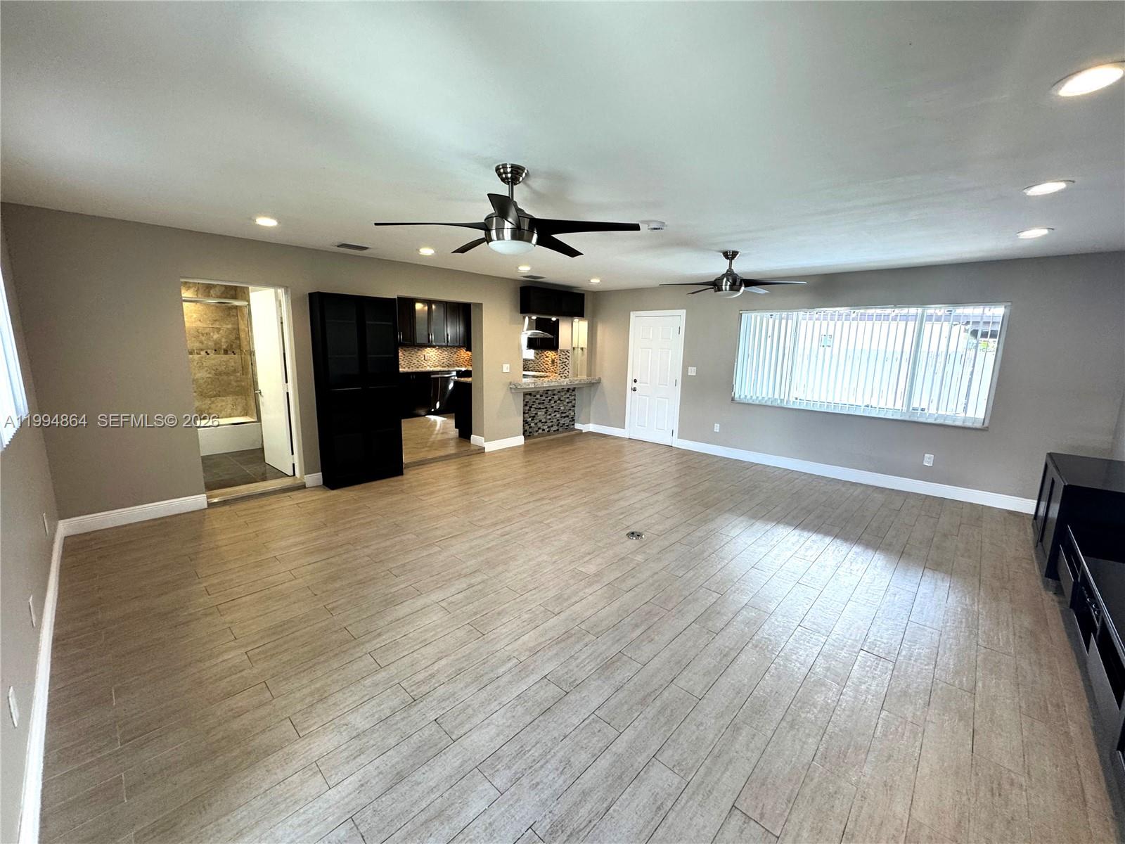 SNAPPER CREEK ESTATES SEC - Residential